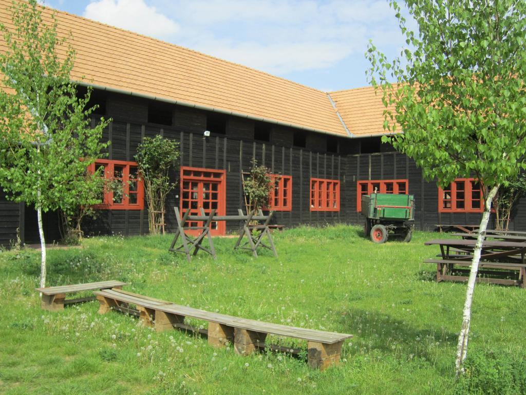 מלון Nyíregyháza Nyirfaliget Lovaskemping Es Turistahaz מראה חיצוני תמונה
